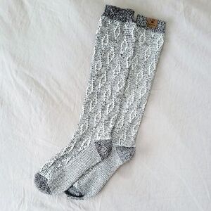 NWOT BearPaw Women's Garter Stitch Diamond Cable Socks Size 5-10